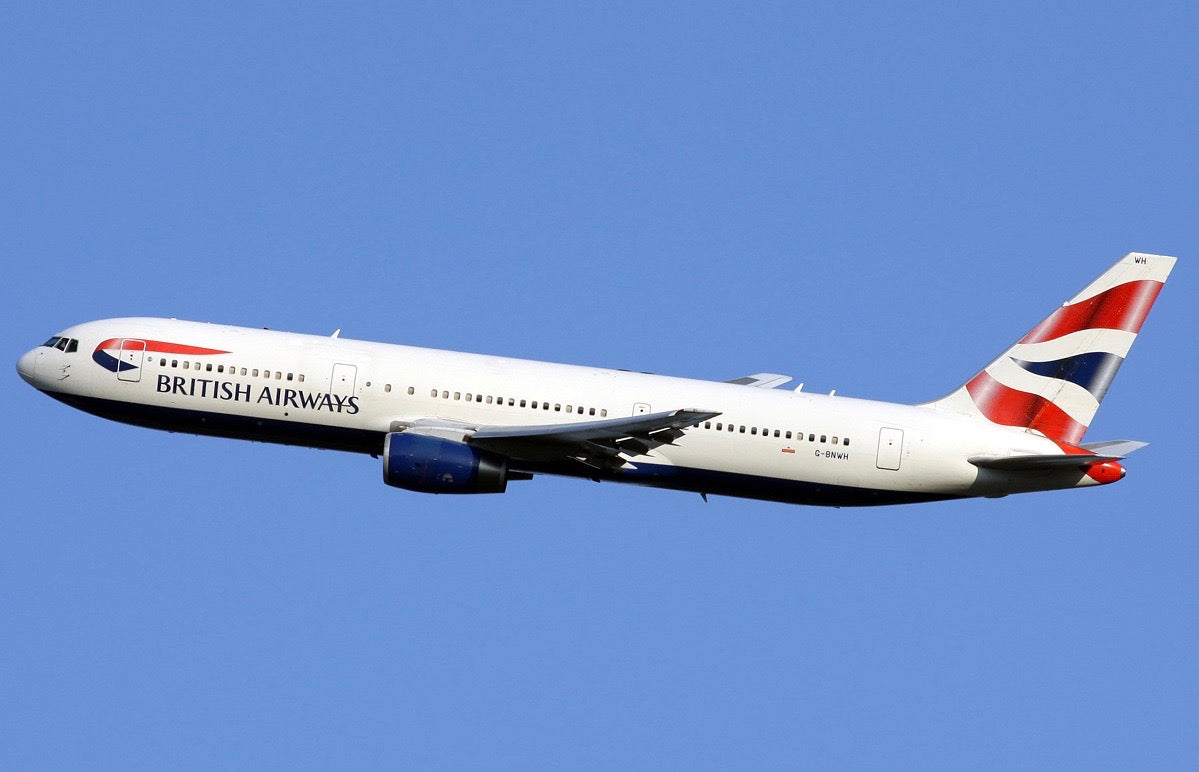 b767-british-pilot-shop-mexico-5