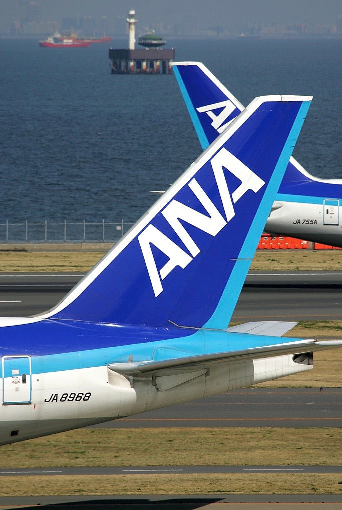 b777-ANA-pilot-shop-mexico-4