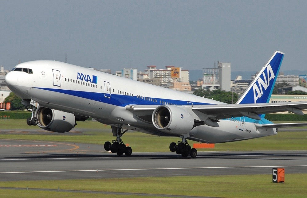 b777-ANA-pilot-shop-mexico-5