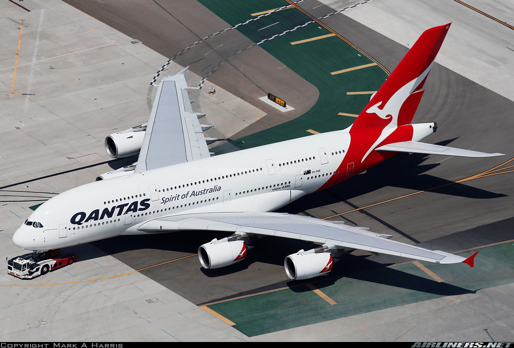 PlaneTags - Airbus A380 Qantas (VH-OQE)