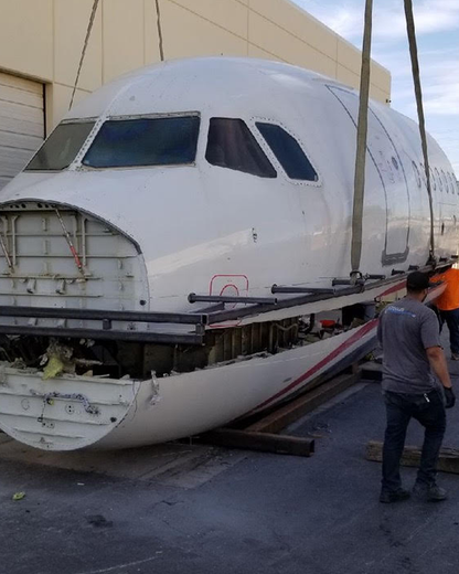 a320-sully-pilot-shop-mexico-8