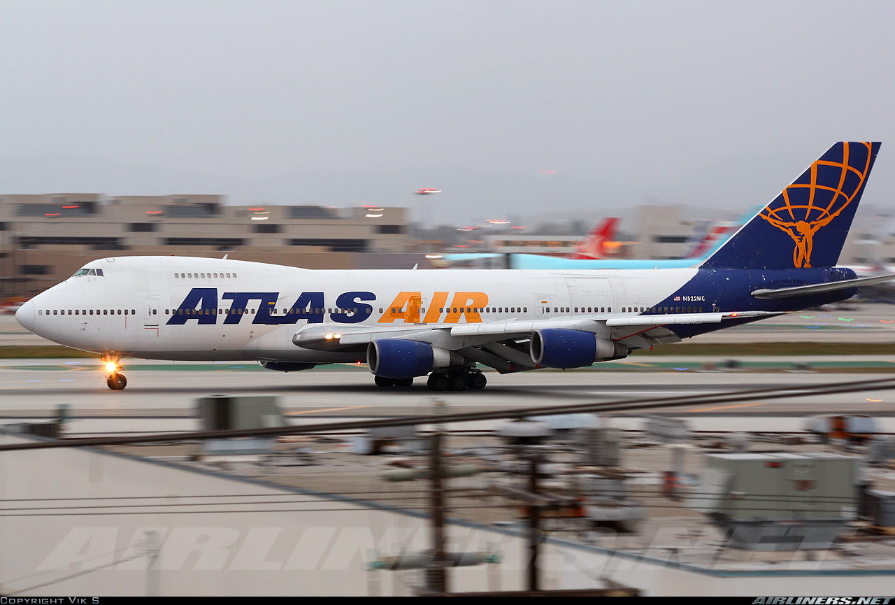 boeing747-atlas-air-pilot-shop-mexico-4