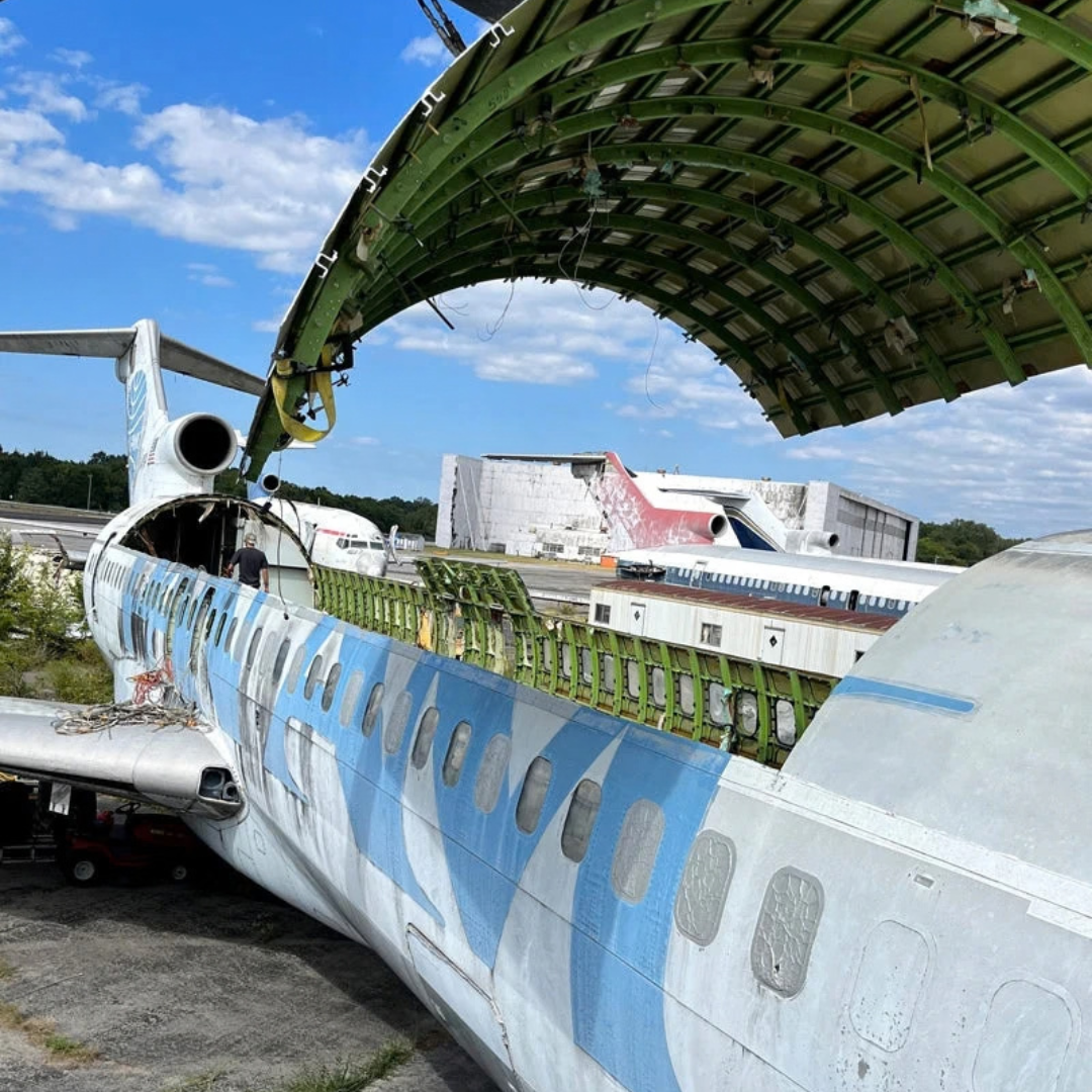PlaneTags - Boeing 727 Pan Am (N385PA)